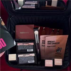 HUDA BEAUTY Makeup Collection with Pink and Peach Hues